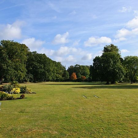 Savill Court Hotel Windsor Exterior foto