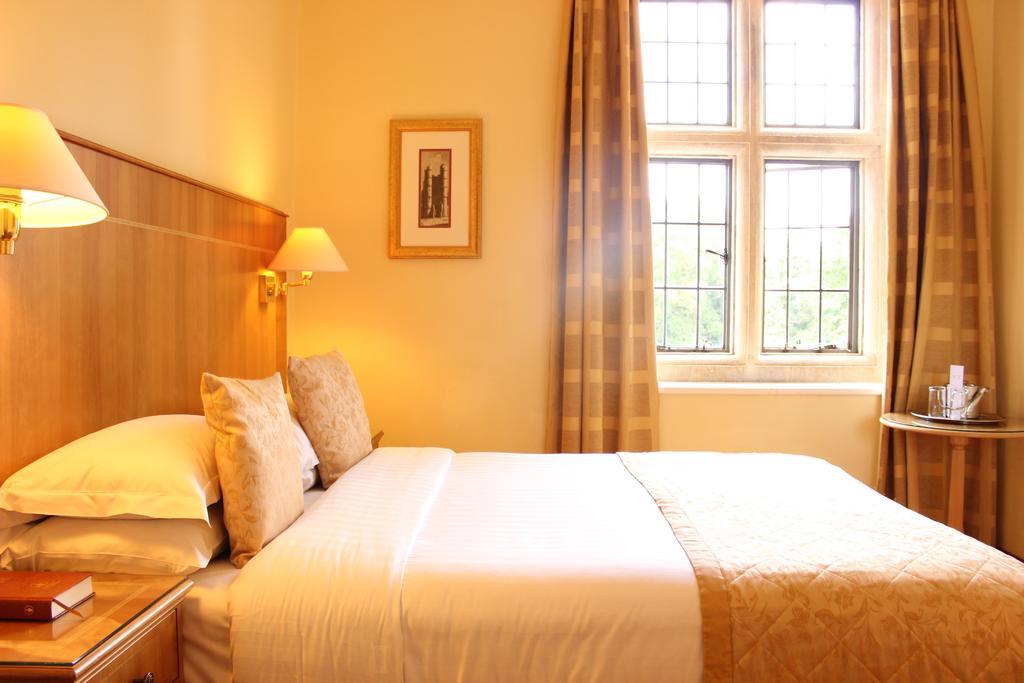 Savill Court Hotel Windsor Habitación foto